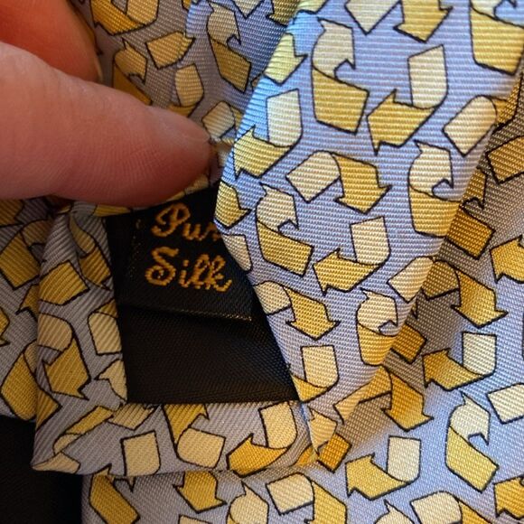 Recycle Tie by Josh Bach. 100% Silk - Picture 6 of 8